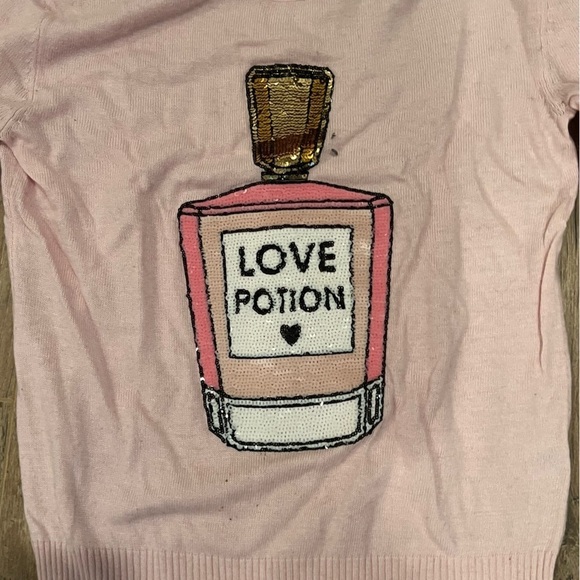 Wildfox Woman’s Pink Sweater Size Extra Small - Picture 2 of 4